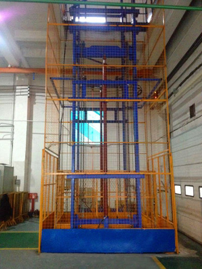 液壓升降貨梯-外封網雙體式 液壓升降貨梯-外封網雙體式