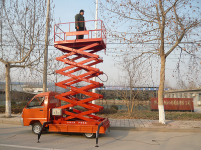 車載液壓升降機(jī) 車載液壓升降機(jī)
