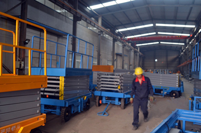 液壓升降機-移動剪叉式 液壓升降機-移動剪叉式