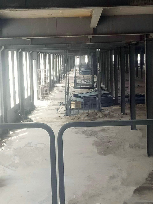 6臺液壓升降貨梯安裝現(xiàn)場 6臺液壓升降貨梯安裝現(xiàn)場